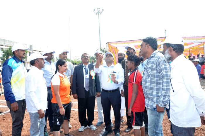 Hon. Collector Mr. Ruchesh Jaivanshi with Dr. R K Patil (Principal)  for inauguration of IEDSSA-W2 zonal sport event 2018-19